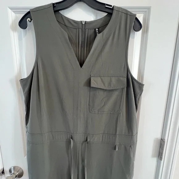 Athleta Dark Green Sleeveless Jumpsuit - Picture 3 of 5
